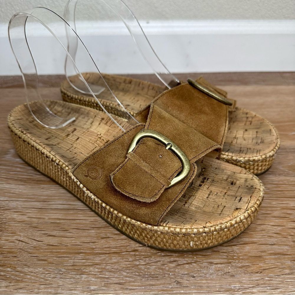 Born Sloane Tan Summer Slip On Sandals, Size 10